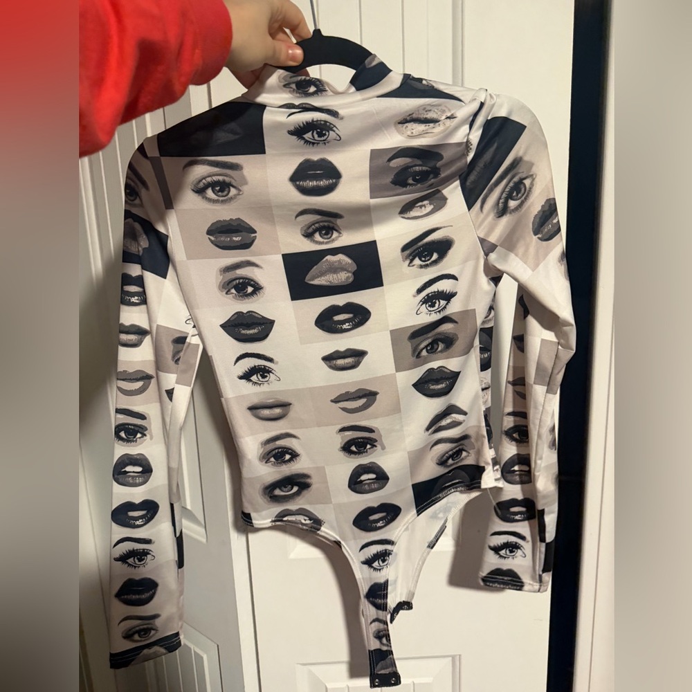 SHEIN Black and White Graphic Bodysuit